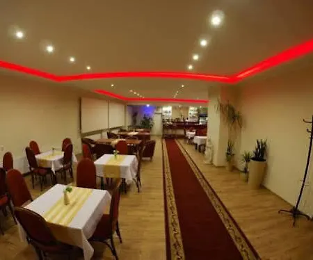 Beskid Hotel *